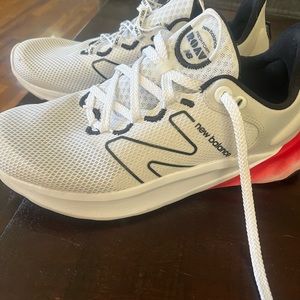 New Balance| Fresh Foam ROAV | 9.5 US Men’s